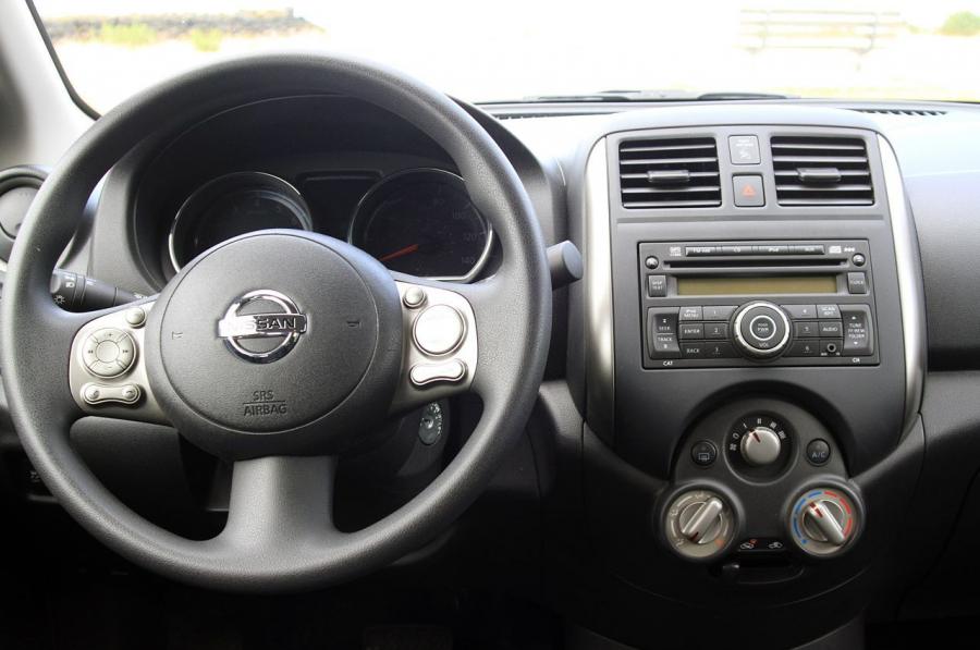  Nissan Versa 2012 года  (фото 60 из 111)